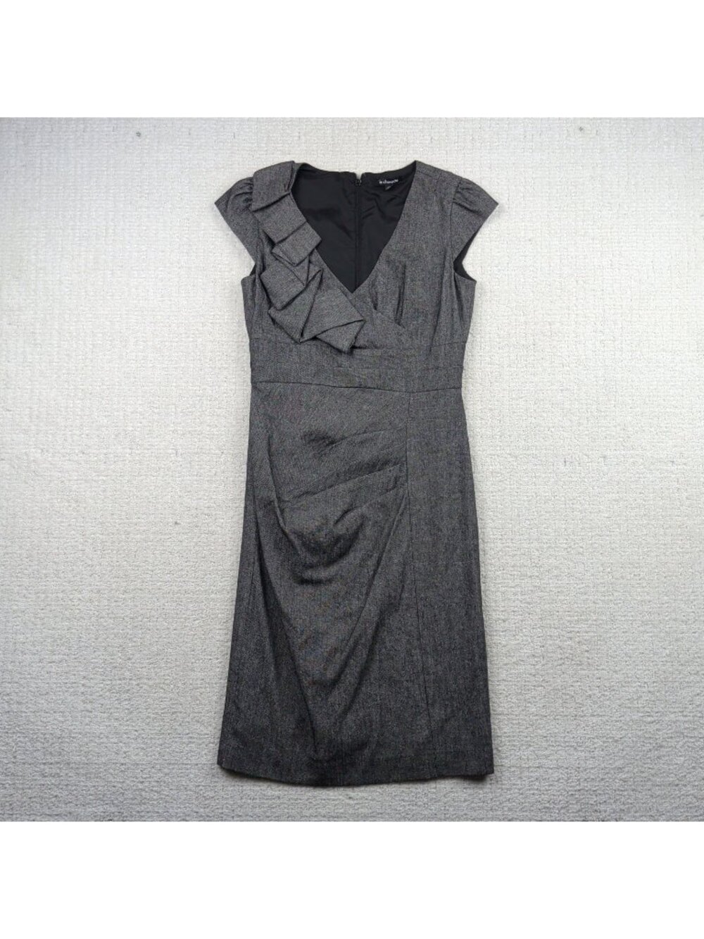 Le Chateau Ruffle Ruched Dress Cap Sleeve V-Neck Wom Sz S Corporate Chic Gray